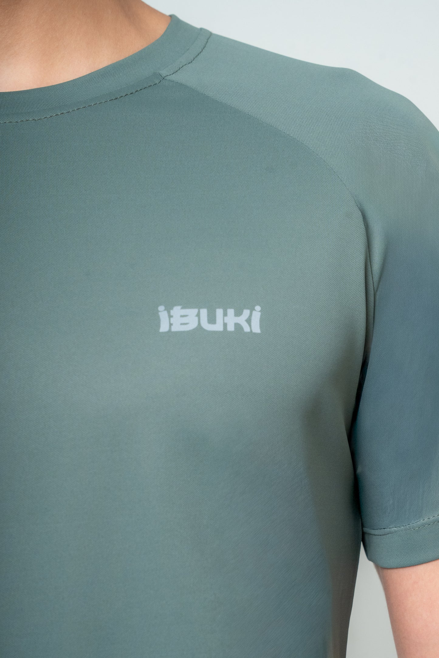Ibuki Raglan Tee